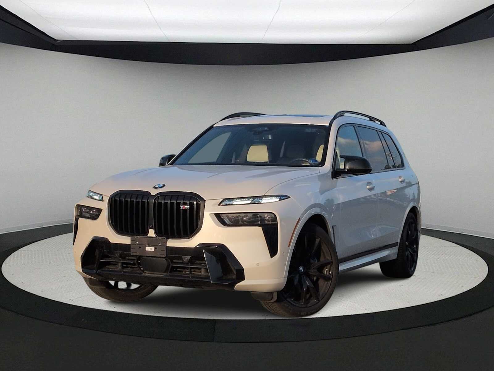 2024 BMW X7 M60i